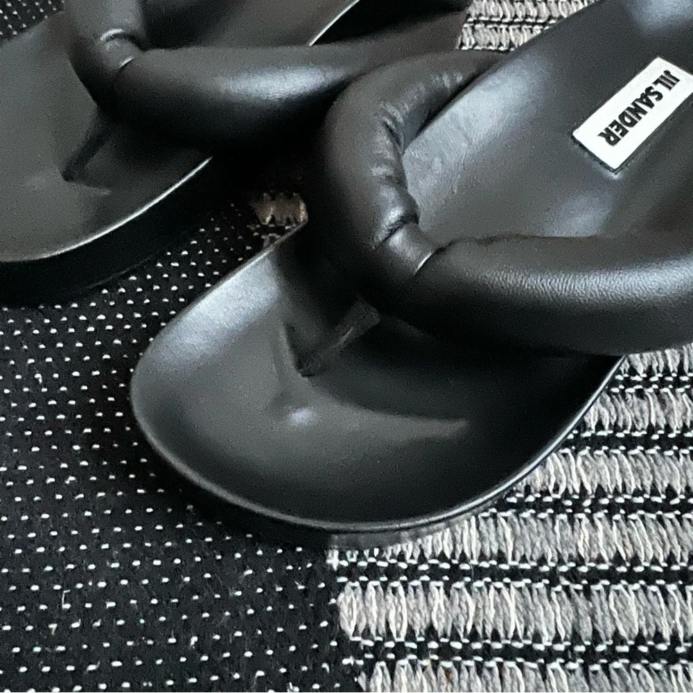 Jil Sander equivalent platform pictured